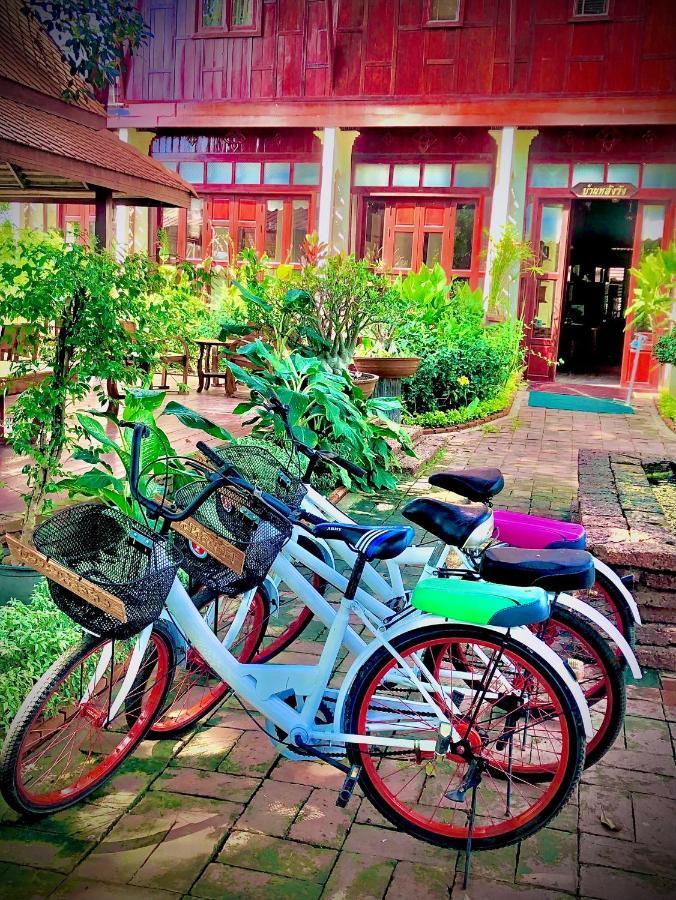 Baan Lhang Wangh บ้านหลังวัง 彭世洛 外观 照片