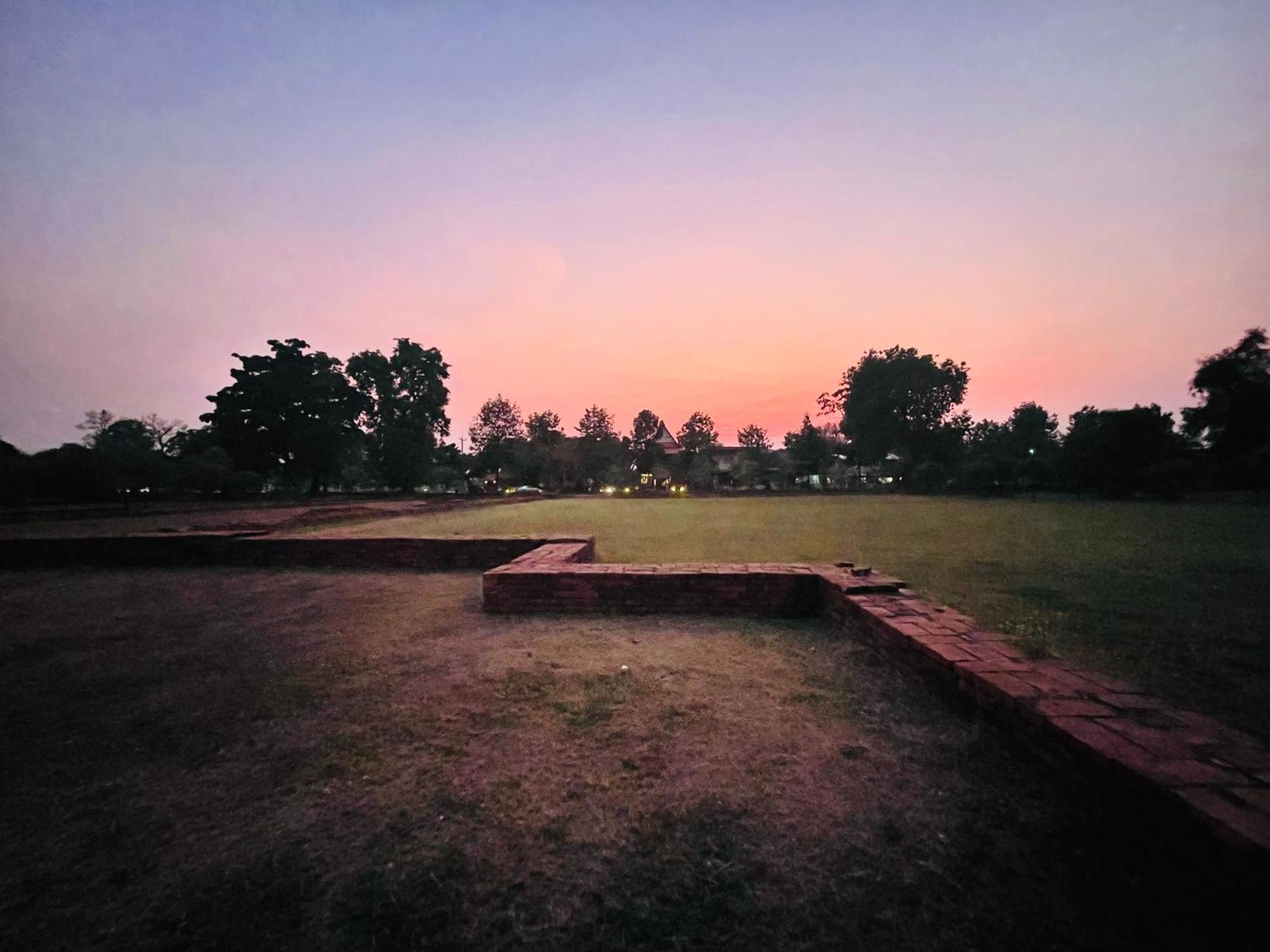 Baan Lhang Wangh บ้านหลังวัง 彭世洛 外观 照片